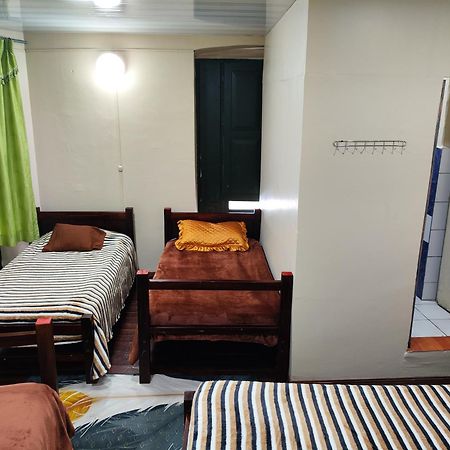 Hostal Latitud Ecuem 키토 외부 사진