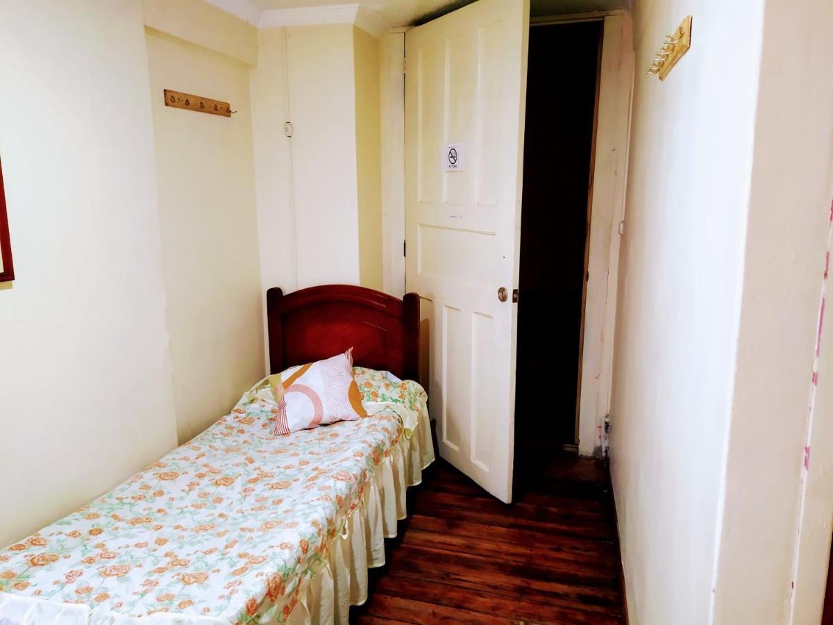 Hostal Latitud Ecuem 키토 외부 사진