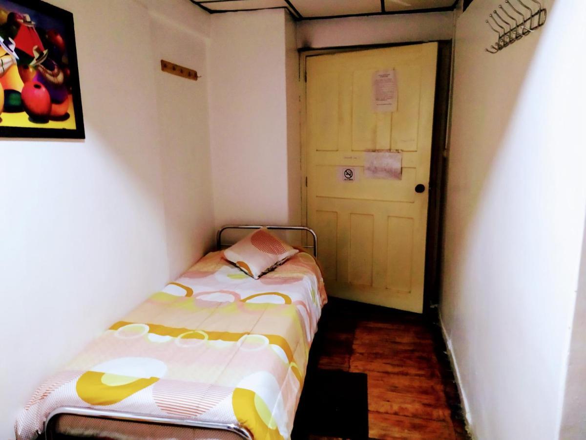 Hostal Latitud Ecuem 키토 외부 사진