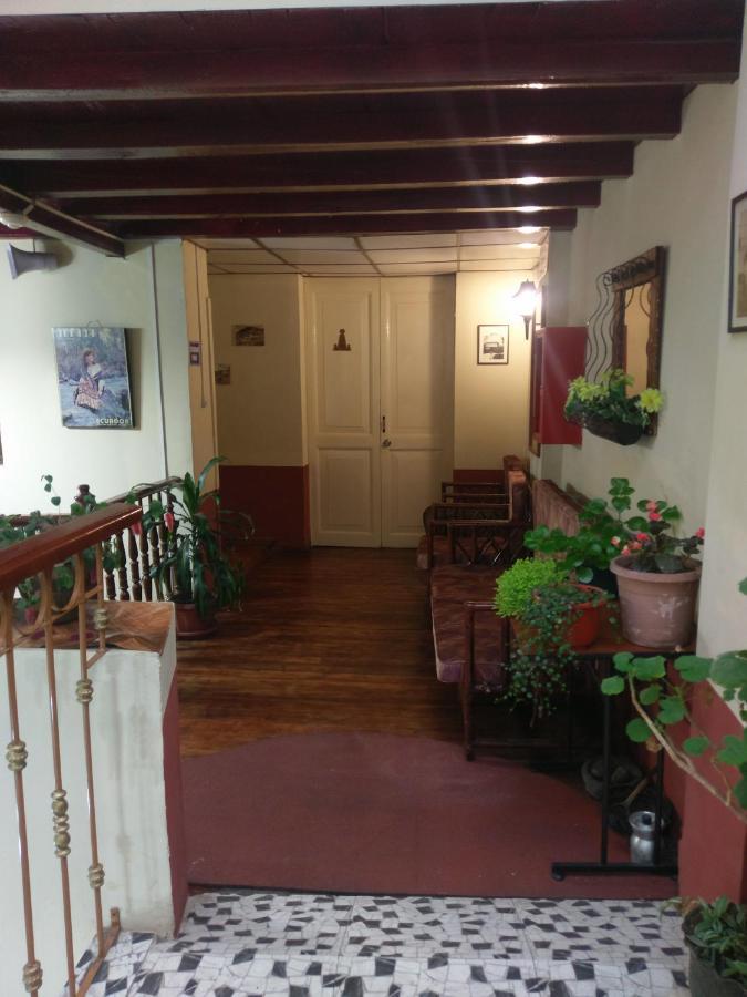 Hostal Latitud Ecuem 키토 외부 사진